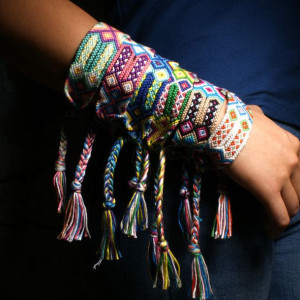 Bohemian Charm Bransoletka Vintage Hand Wave Frędz