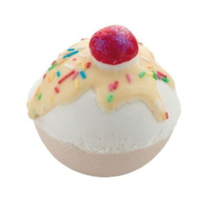 BOMB COSMETICS_Cherry Bathewell Bath Blaster musująca kula do kąpieli 160g