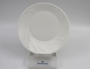 ethereal talerz deserowy 18 cm wedgwood