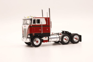 Peterbilt 352 Pacemaker, skala 1/43 IXO