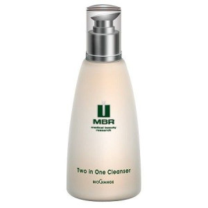 MBR Medical Beauty Research Two in One Cleanser Mleczko do demakijażu - 200
