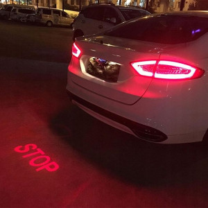 Przeciwkolizyjna lampa tylna STOP samochodowa LED