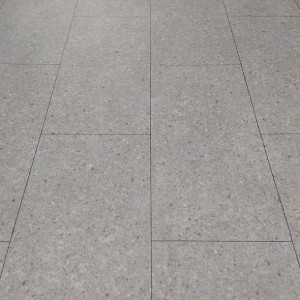 Wykładzina PCV PIETRO CEMENTO TILE Linoleum Szara Płytka szer. 3m