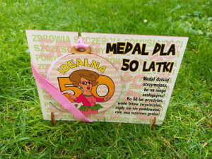 Medal dla kobiety na 50 urodziny. Super prezent !