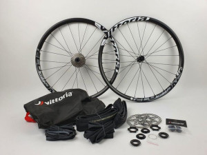 Zestaw kół Elusion Disc Alloy 700C/ 26 / 28 mm, w zestawie 2 tarcze 160/140