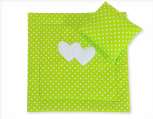 Pościel 2-cz 75x75cm NEWBORN SQUARE- Serduszka białe grochy na zielonym