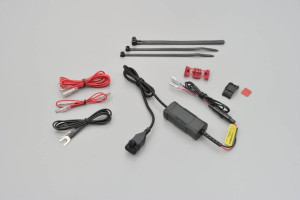Zasilanie USB-C na przewodzie do montażu na kierow