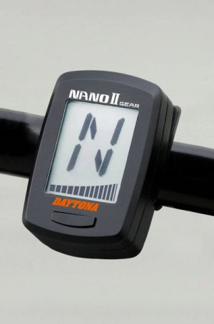 Daytona NANO-II Cyfrowy wyświetlacz biegów LCD