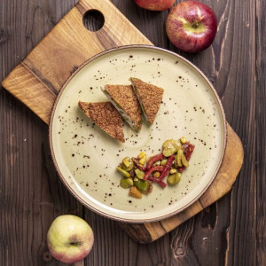 Talerz Z Wysokim Rantem Olive 21 Cm Porcelana Fine Dine Earth Colours