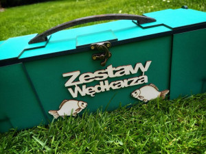 Skrzynka "Zestaw Wędkarza" na alkohol.
