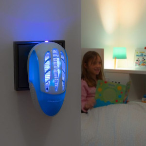 Wtyczka Przeciw Komarom z LED UV InnovaGoods