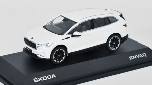 SkodaA Skoda Enyaq iV, biały