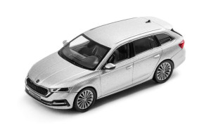 SkodaA Skoda Octavia A8 kombi, Srebrny