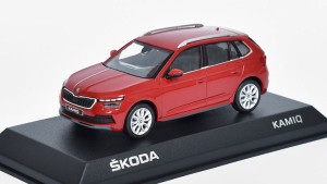 SkodaA Skoda Kamiq, czerwony