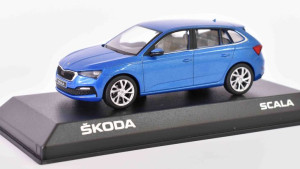 SkodaA Skoda Scala, niebieski