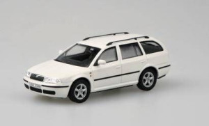 Abrex Skoda Octavia Kombi Tour, B. Cukierek