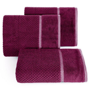 Ręcznik z miekkiej bawełny frotte z tłoczeniem 50X90cm amarantowy 540GSM