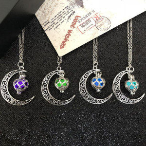 Moda W Kształcie Serca Hollow Luminous Naszyjnik -