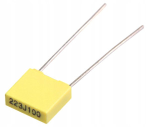 Kondensator foliowy MKT 1,5nF 100V 10szt