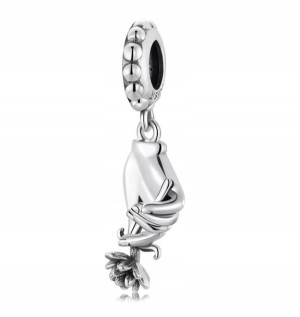 Charms zawieszka srebrna 925 prezent miłość dłonie