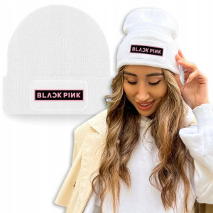 Zimowa Wygodna Czapka Biała BLACK PINK Mix Wzorów