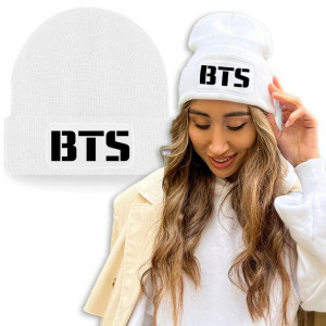 Zimowa Wygodna Czapka Biała BTS Modne Mix Wzorów