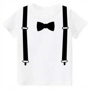 Koszulka t-shirt z imitującym szelki i muszkę r134