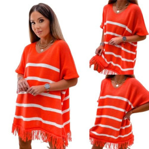 Sweter o kroju oversize z frędzlami w paski