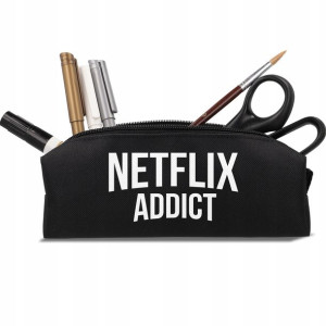 PIÓRNIK Szkolny Saszetka NETFLIX ADDICT MiX WZORÓW