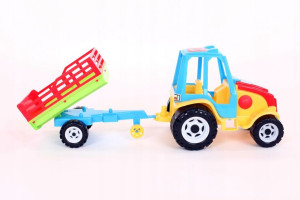 Traktor z przyczepą – model 404