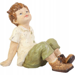 Figurka chłopca siedzącego 26 cm