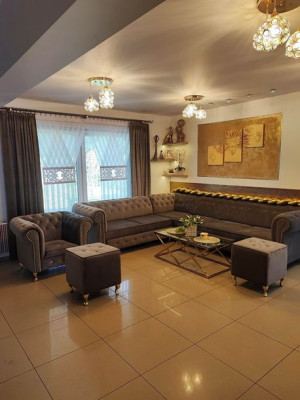 Zestaw sofa Chesterfield i fotel