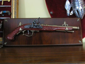Myśliwski Pistolet Skałkowy Na Drewnianej Zawieszce K1095-104l