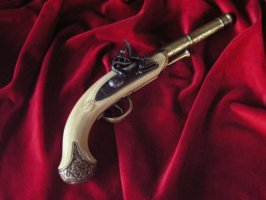 Historyczny Pistolet Z Xviii W Z Zamkiem Skałkowym (k1113-l)