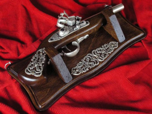 Historyczny Pistolet Skałkowy Na Drewnianej Zawieszce (warg-6)