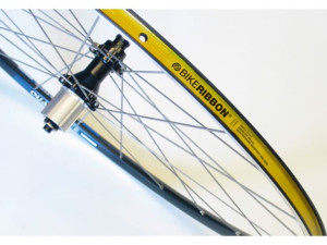 Opaska na obręcze BIKE RIBBON STRINGA (18x571) pudełko 40szt. (DWZ)