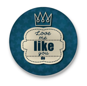 Lusterko okrągłe z miłosnym nadrukiem Love me like You do