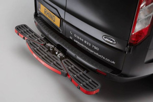 Tylny stopień Rhino TowStep TS01B Black
