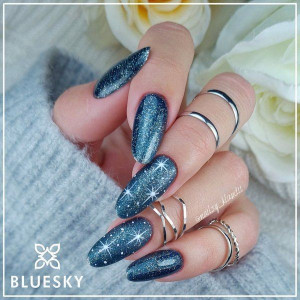 Lakier hybrydowy CS31 Bluesky 10 ml 10ml ZIELONY BROKATOWY