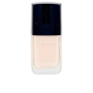 Chanel Le Vernis #111-ballerina