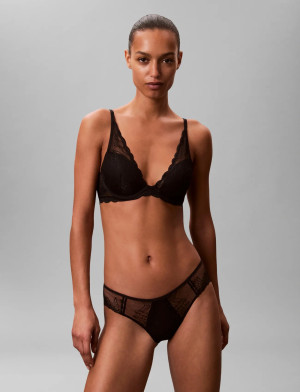 Calvin Lightly Lined Plunge - Black - 80 C