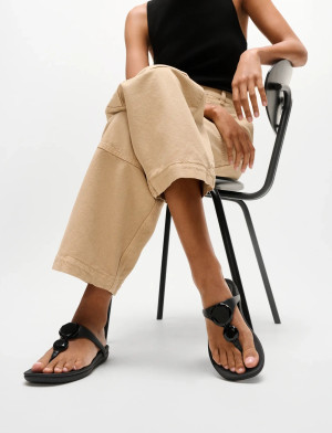 FitFlop Solay Glossy-Disc Toe-Post Sandals - Black - 38