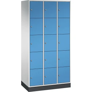 C+P 5er-Schließfachschrank Intro, 3 Abteile, lichtgrau / lichtblau, BxT 920 x 500 mm