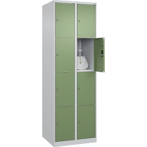 C+P 4er-Schließfachschrank Classic PLUS, 2 Abteile, lichtgrau / resedagrün, B 600 mm, 8 Fächer, mit Bodengleitern