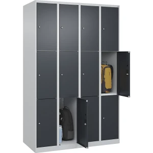 C+P 3er-Schließfachschrank Classic PLUS, 4 Abteile, lichtgrau / grau, B 1200 mm, 12 Fächer, mit Bodengleitern