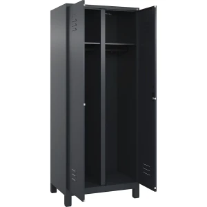 C+P Schwarz-Weiß-Spind Classic PLUS, Trennwand mittig, 1 Abteil, grau, HxB 1950 x 800 mm, mit Füßen, Zylinderschloss