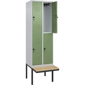 C+P Doppelstock-Spind Classic PLUS Sitzbank, 2 Abteile, lichtgrau / resedagrün, B 600 mm, Sicherheits-Drehriegel, auskragend, Buche-Hartholz