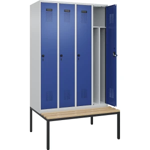 kaiserkraft Schwarz-Weiß-Spind Evolo PLUS Sitzbank, schmal, 4 Abteile, verkürzte Trennwand mittig, lichtgrau / enzianblau, B 1200 mm,