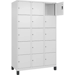 5er-Schließfachschrank Evolo PLUS, 3 Abteile, weiß, B 1200 mm, 15 Fächer, mit breiten Füßen, Zylinderschloss kaiserkraft