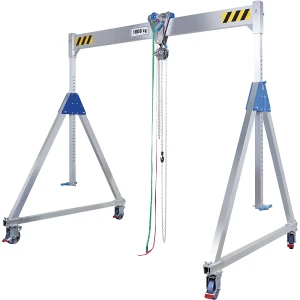 Vetter Grua de pórtico em alumínio ALU1 , com talha de roda dentada, capacidade de carga 500 kg, altura de suspensão 2500 – 3800 mm, Grua de pórtico